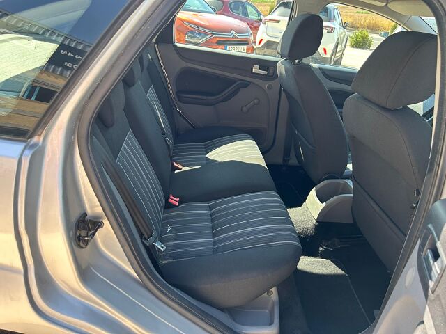 FORD FOCUS TREND 1.6 TDCI ECONETIC SPANISH LHD IN SPAIN 118000 MILES SUPERB 2010